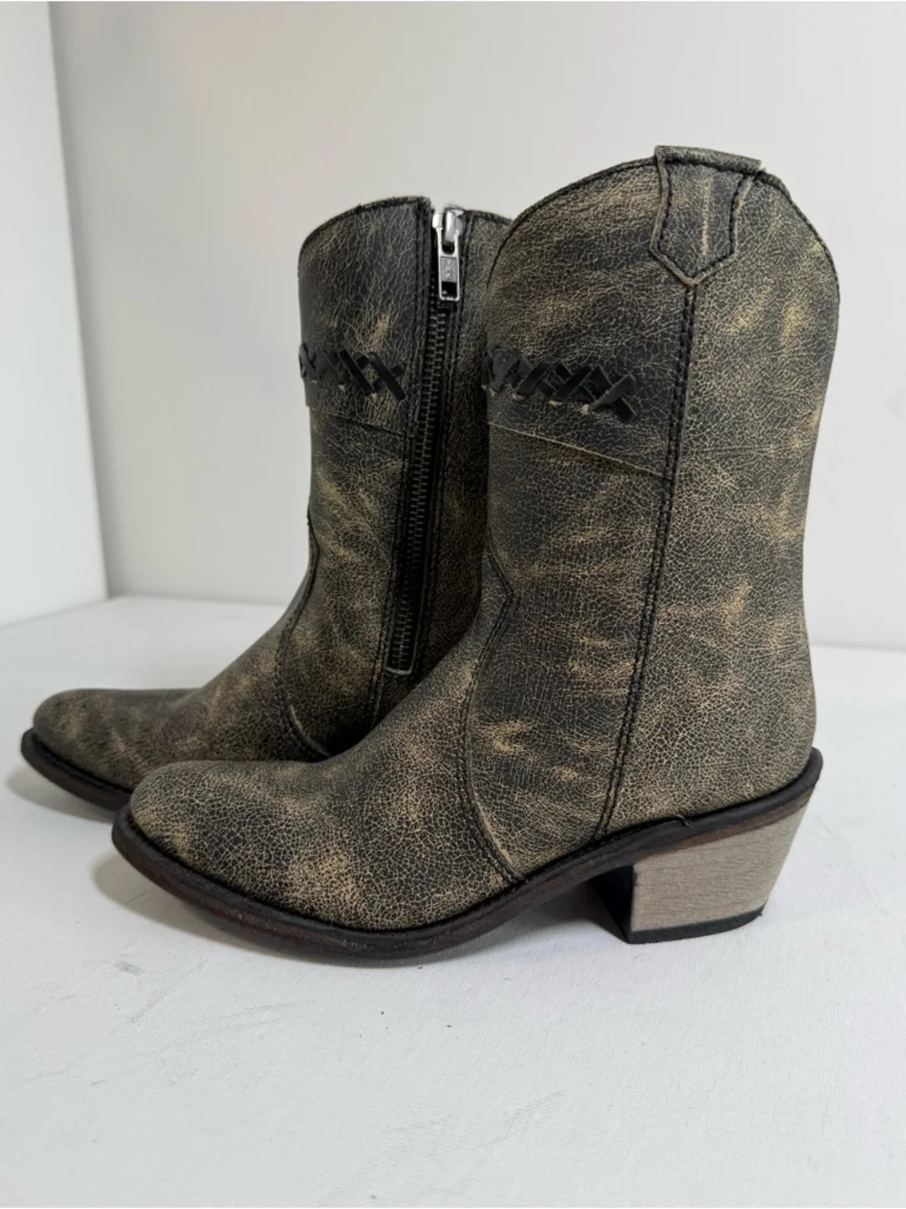 Old West Girl's Distressed Leather Charcoal Cross Stitch Cowgirl Boots Size 2